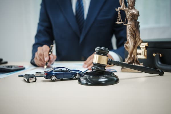 Is hiring a car accident attorney worth it? Is hiring a car accident lawyer worth it?