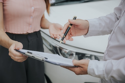 Talking To Car Insurance Agent